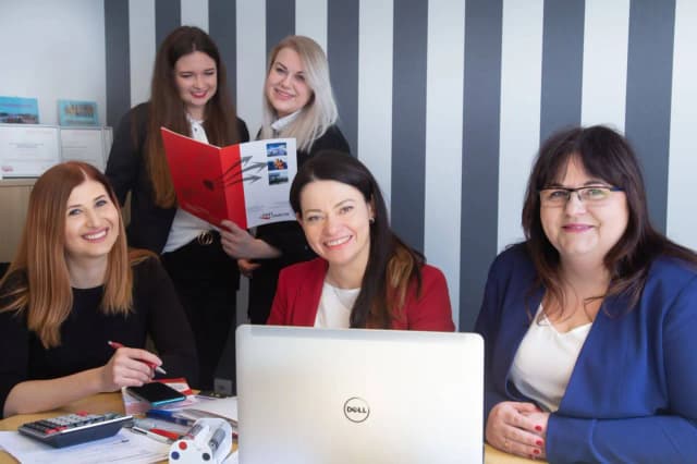 Kim jest spedytor i co dokładnie robi - poznaj specyfikę zawodu na 2025 Kim jest spedytor i co dokładnie robi - poznaj specyfikę zawodu na 2025