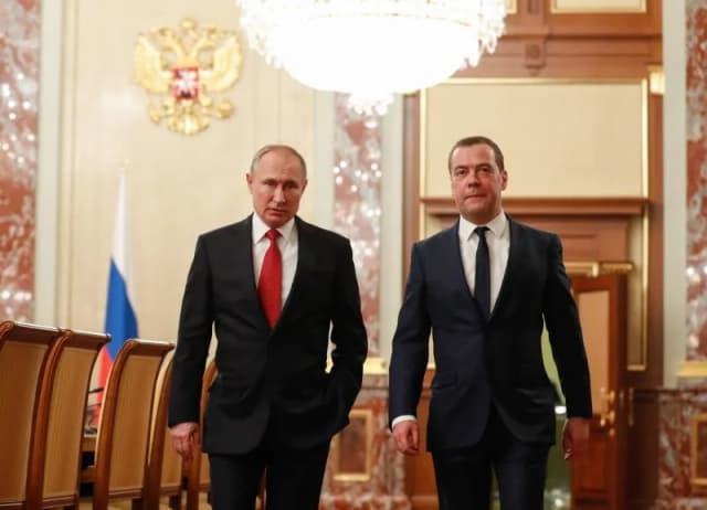 Kim jest Putin: potężny przywódca Rosji i jego niechlubna historia władzy Kim jest Putin: potężny przywódca Rosji i jego niechlubna historia władzy