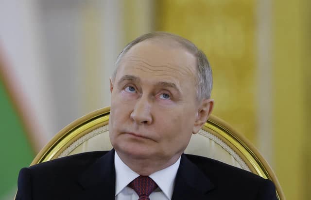 Ile lat ma Putin? Kontrowersje związane z jego wiekiem i urodzinami Ile lat ma Putin? Kontrowersje związane z jego wiekiem i urodzinami