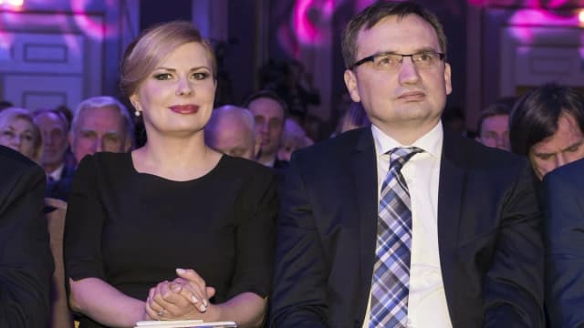 Kim jest żona Ziobry: Patrycja Kotecka-Ziobro - fakty i kontrowersje Kim jest żona Ziobry: Patrycja Kotecka-Ziobro - fakty i kontrowersje