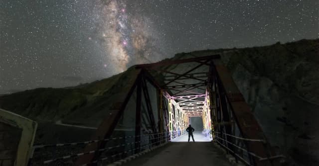 Co film Na Ziemi mówi o naszej egzystencji? Głęboka analiza Co film Na Ziemi mówi o naszej egzystencji? Głęboka analiza