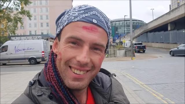 Kim jest Rado z Londynu? Poznaj tajemniczą postać i jej znaczenie Kim jest Rado z Londynu? Poznaj tajemniczą postać i jej znaczenie