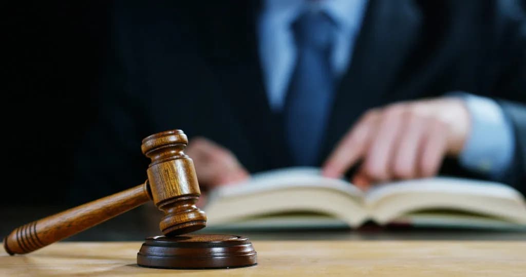 Syndyk w postępowaniu upadłościowym - poznaj jego rolę i zadania Syndyk w postępowaniu upadłościowym - poznaj jego rolę i zadania