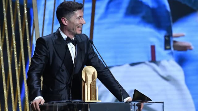Kim z zawodu jest Robert Lewandowski? Zaskakujące fakty o jego karierze poza piłką Kim z zawodu jest Robert Lewandowski? Zaskakujące fakty o jego karierze poza piłką